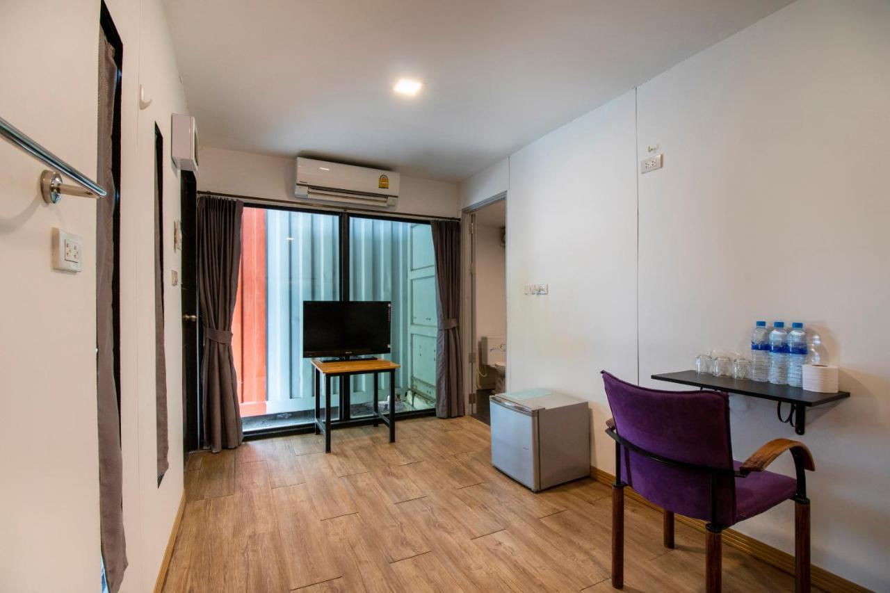 Oyo 673 Nice Sleep Box Hotel